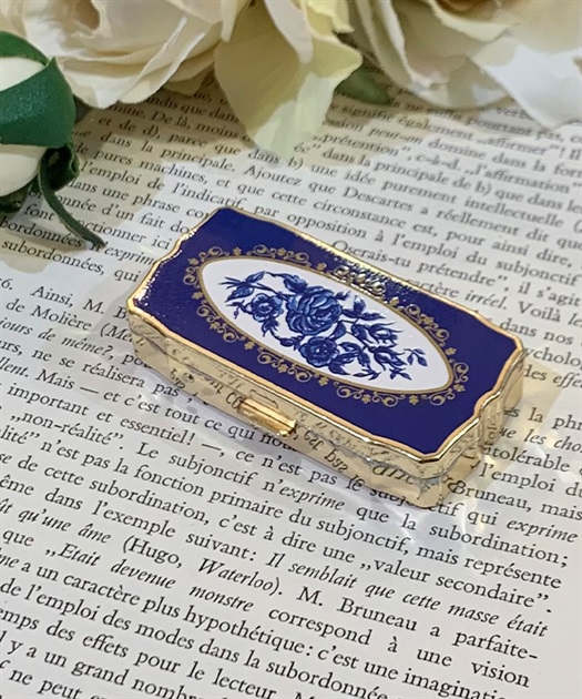 薔薇模様小物ケース