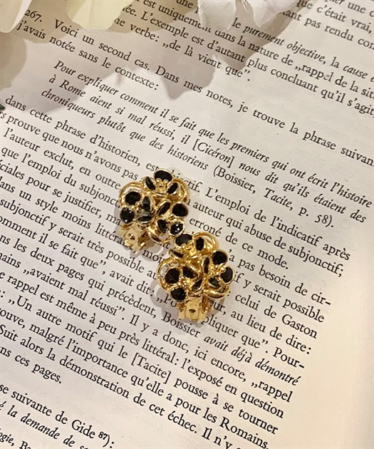 ヴィンテージフラワーイヤリング