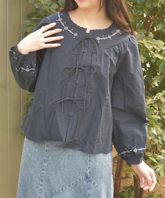 コットンブラウス