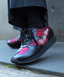 彼岸花刺繍タビスニーカー【2点10%OFF対象商品】