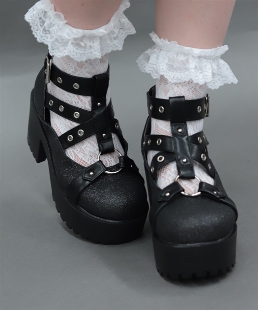 ベルトデザインヒールパンプス