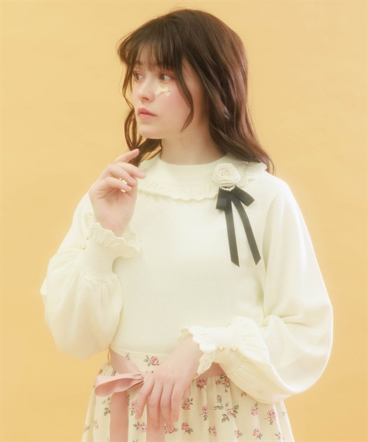 ブローチ付透かしフリルニット | レディース服・レディース ブローチ付透かしフリルニット | レディース服・レディース