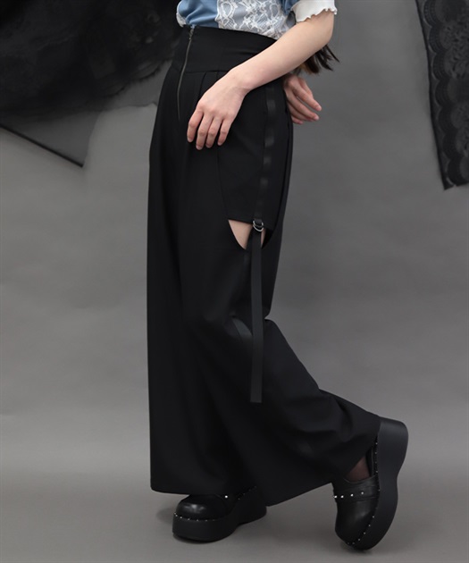 レイヤードカットアウトパンツ