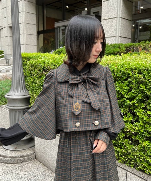 【2024正規激安】 | outlet | ダブルボタンケープジャケット axes shop online femme ジャケット・アウター