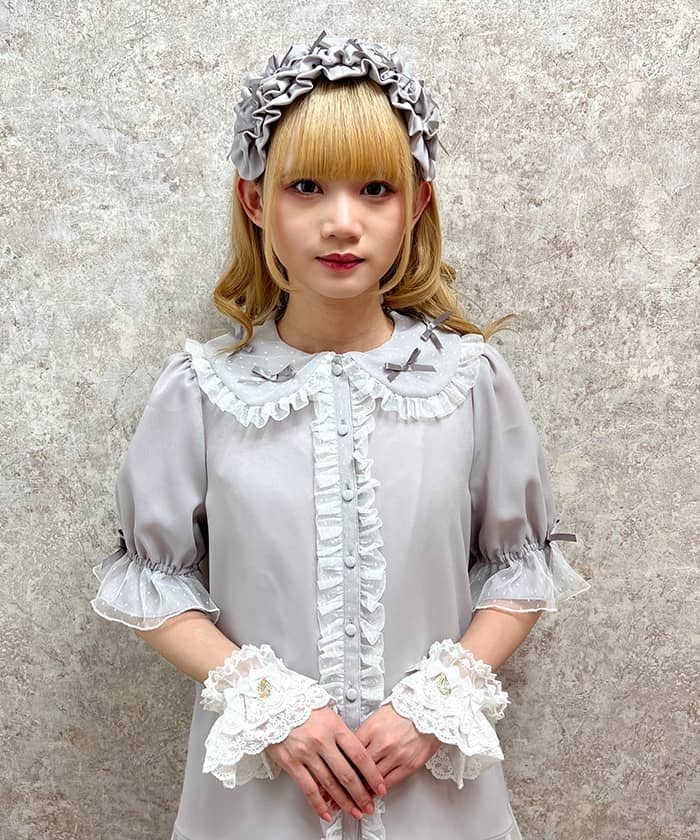 プチリボン半袖ブラウス | kawaii | axes femme 公式オンライン