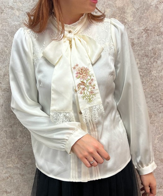 花刺繍リボンサテンブラウス | outlet | axes femme online shop 花刺繍リボンサテンブラウス | outlet | axes femme online shop