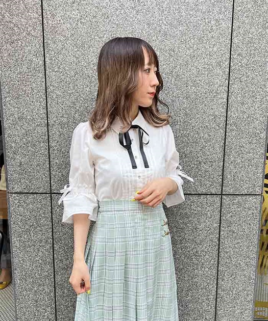 ボリュームフリル袖ブラウス | outlet | axes femme online shop ボリュームフリル袖ブラウス | outlet | axes femme online shop