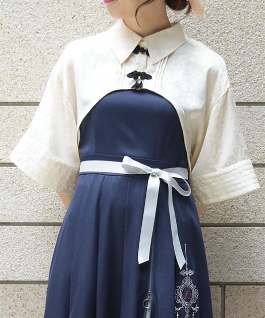 チャイナ釦ショートボレロブラウス | 衣料 | axes femme online shop チャイナ釦ショートボレロブラウス | 衣料 | axes femme online shop