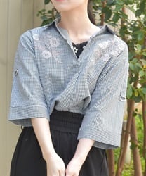 花刺繍スキッパーシャツ(黒-F)