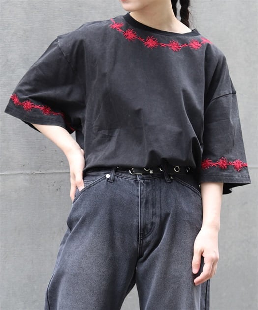 彼岸花刺繍半袖Ｔシャツ【2点10%OFF対象商品】