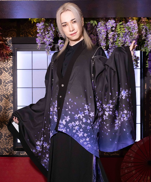 桜プリントジップ付羽織