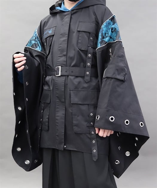 蝶刺繍和袖ミリタリーコート