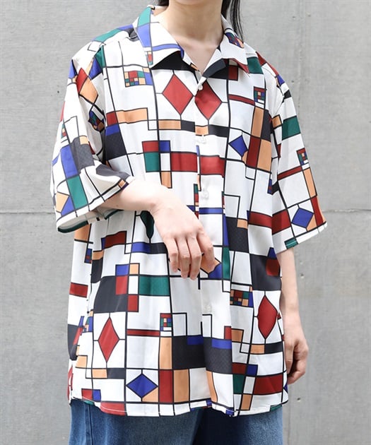 レトロステンドグラス柄シャツ