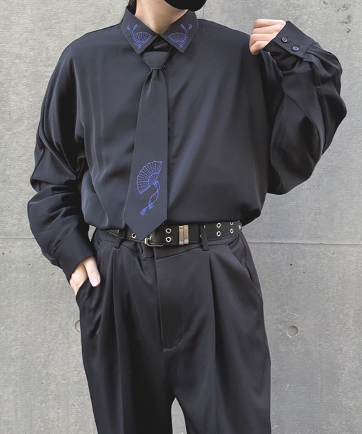 タイ付扇子刺繍シャツ