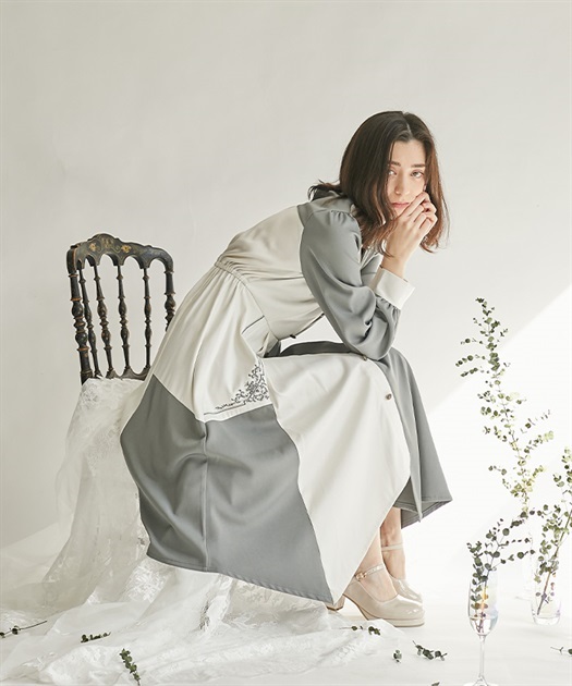 チョーカー風バイカラーワンピース | outlet | axes femme チョーカー風バイカラーワンピース | outlet | axes femme