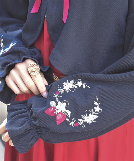 ストロベリー刺繍ボレロ | axes femme | axes femme online shop ストロベリー刺繍ボレロ | axes femme | axes femme online shop
