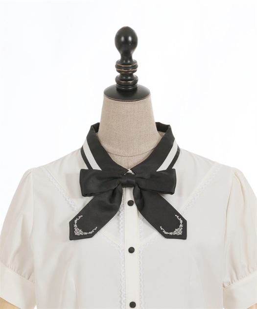 刺繍リボンブローチ付ブラウス | outlet | axes femme online shop 刺繍リボンブローチ付ブラウス | outlet | axes femme online shop