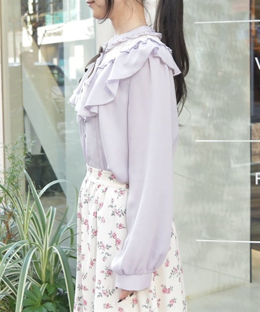 ジャボブローチ付きフリルブラウス | axes femme | axes femme ジャボブローチ付きフリルブラウス | axes femme | axes femme