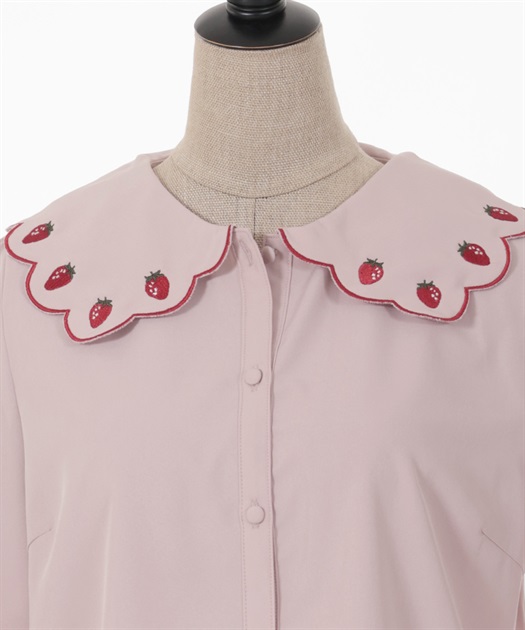 スカラップ苺刺繍ブラウス | kawaii | axes femme online shop スカラップ苺刺繍ブラウス | kawaii | axes femme online shop