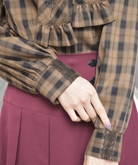 蝶×バラ刺繍ボウタイブラウス | outlet | axes femme online shop 蝶×バラ刺繍ボウタイブラウス | outlet | axes femme online shop