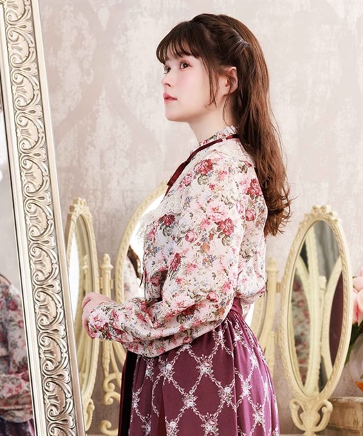 フラワーガーデン柄ブラウス【期間限定価格】 | レディース服