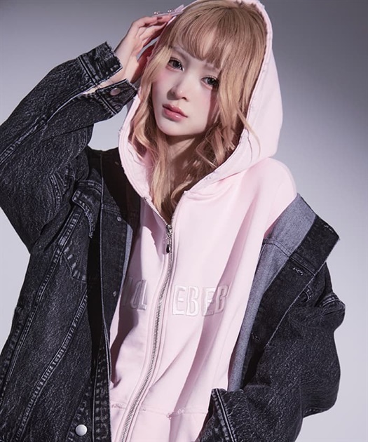 ダメージデニムハートジャケット | 衣料 | axes femme online shop ダメージデニムハートジャケット | 衣料 | axes femme online shop