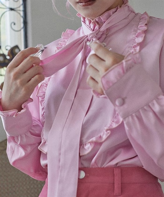 サテンフリルリボンブラウス | レディース服・レディース サテンフリルリボンブラウス | レディース服・レディース