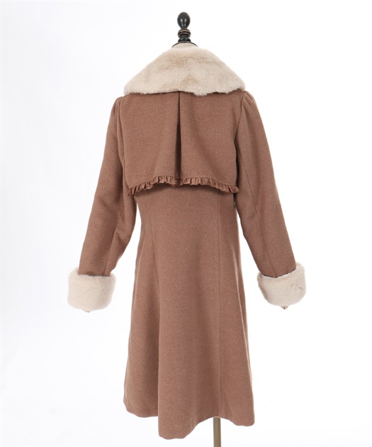 ファーティペ付ロングコート | POETIQUE | axes femme online shop ファーティペ付ロングコート | POETIQUE | axes femme online shop