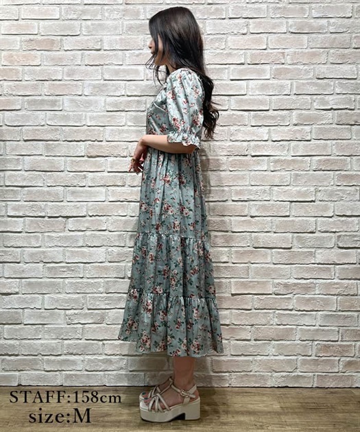 Redlabelブーケ柄ワンピース【Web限定商品】【期間限定 Redlabelブーケ柄ワンピース【Web限定商品】【期間限定