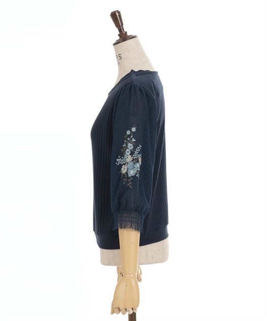ドットチュール×花刺繍袖プルオーバー | レディース服 ドットチュール×花刺繍袖プルオーバー | レディース服