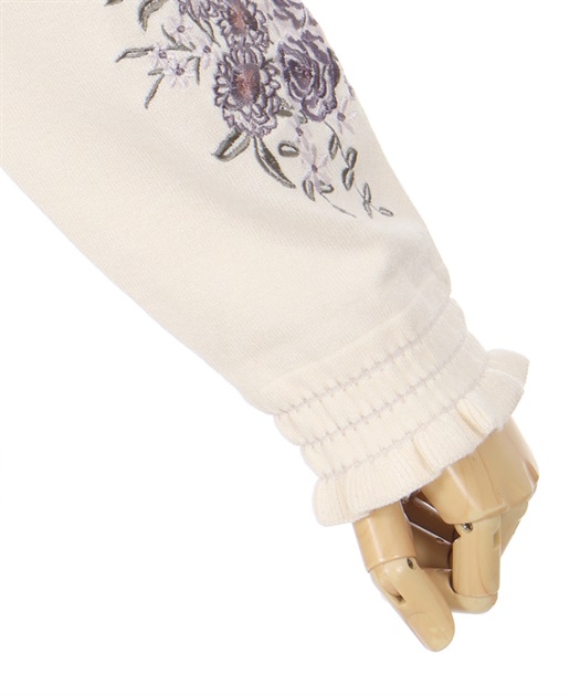 フラワー刺繍袖Vネックニット【期間限定価格】 | レディース服