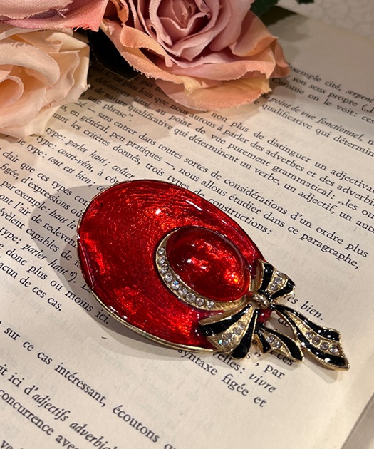 エレガントハットブローチ | ROSE ROUGE │ axes femme onlineshop