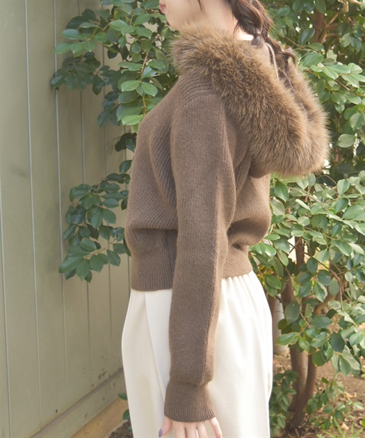 ▽・エ・▽（感謝） ファー付ニットパーカー【ランク別お値下げ対象商品】 | axes femme