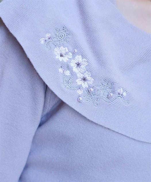 雪桜刺繍オフショル風ニット | outlet | axes femme online shop 雪桜刺繍オフショル風ニット | outlet | axes femme online shop