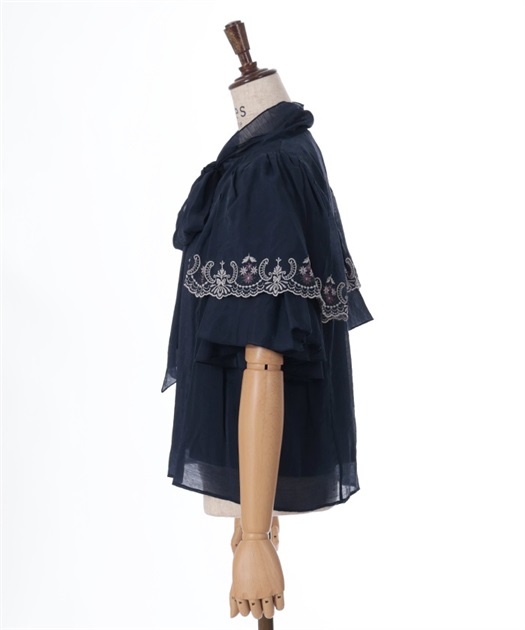 レース風刺繍入フリルブラウス【期間限定価格】 | outlet | axes レース風刺繍入フリルブラウス【期間限定価格】 | outlet | axes