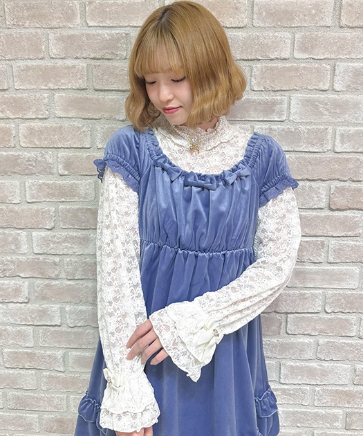 プチローズ装飾起毛レースプルオーバー【二次予約】 | axes femme